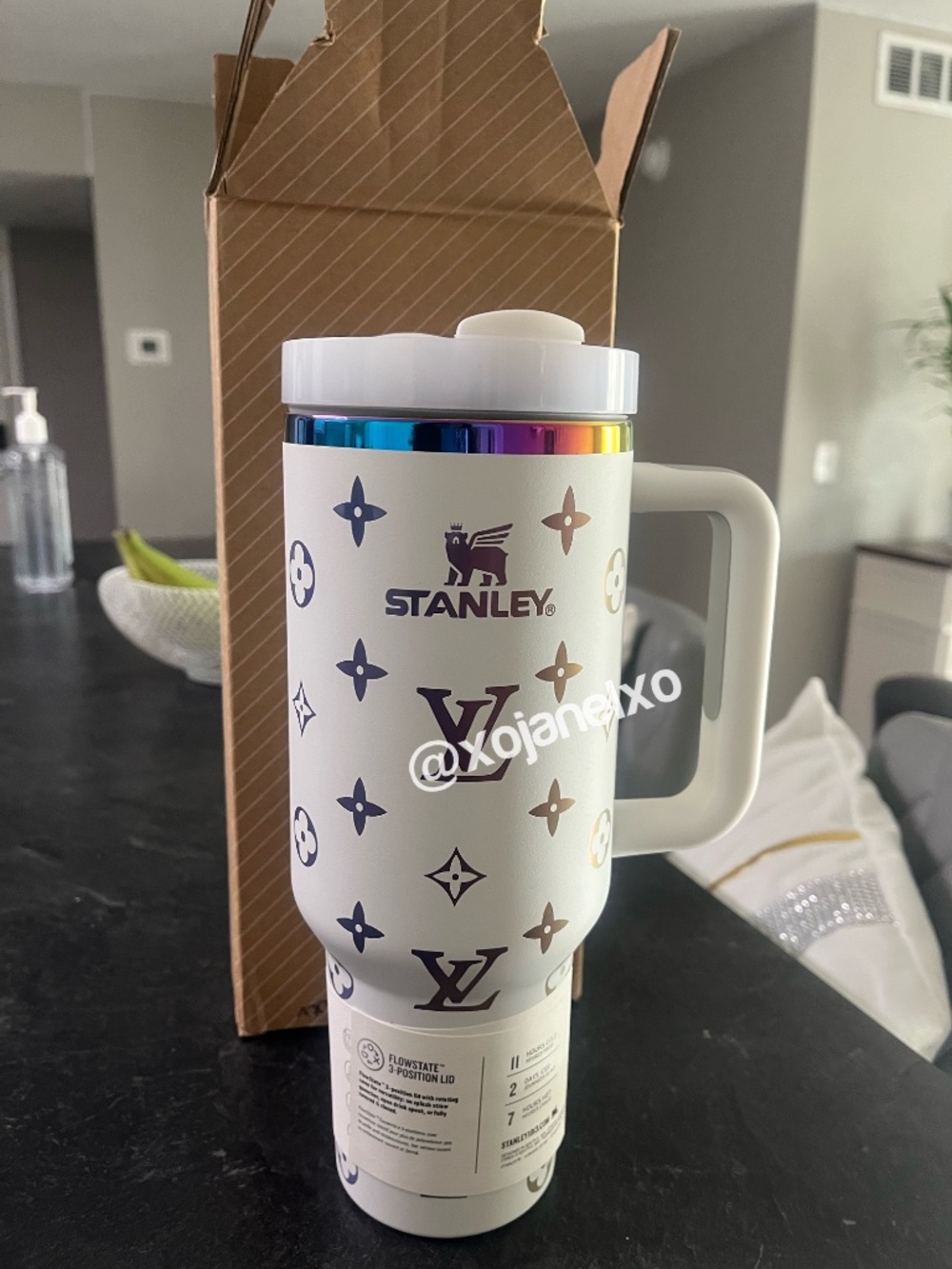 Stanley White Designer Patterned Quencher Tumbler with Handle New